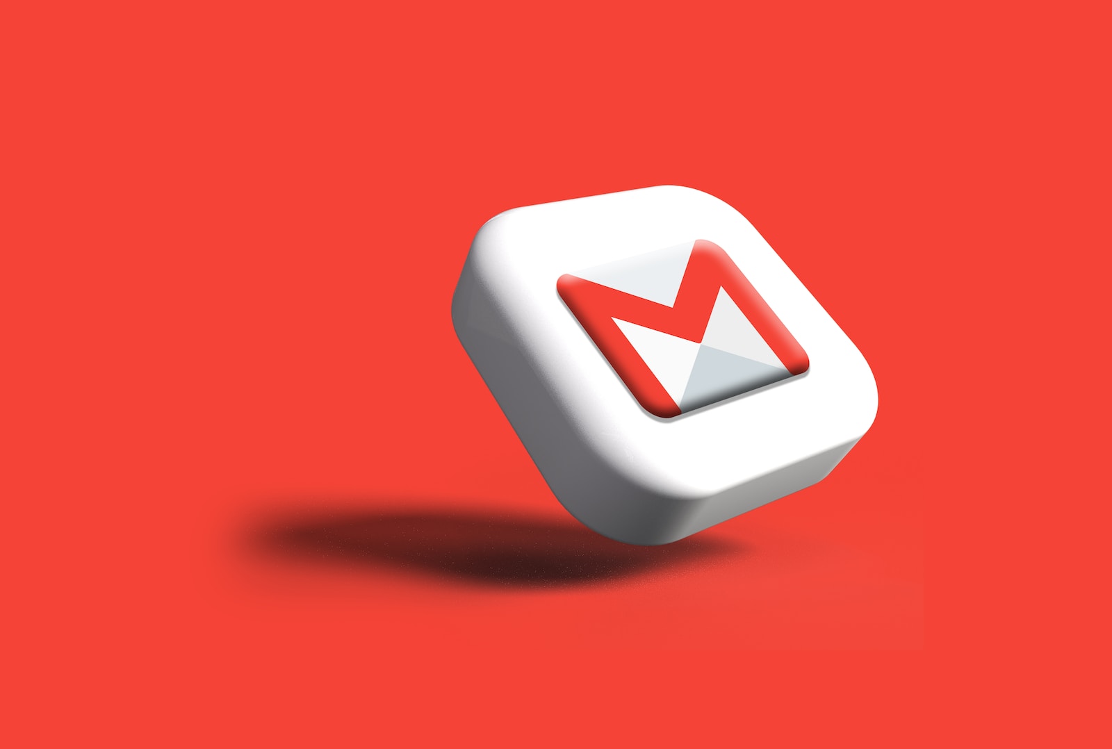 Choosing the Best Email Provider for Your Business: A Comparison of Gmail and Zoho